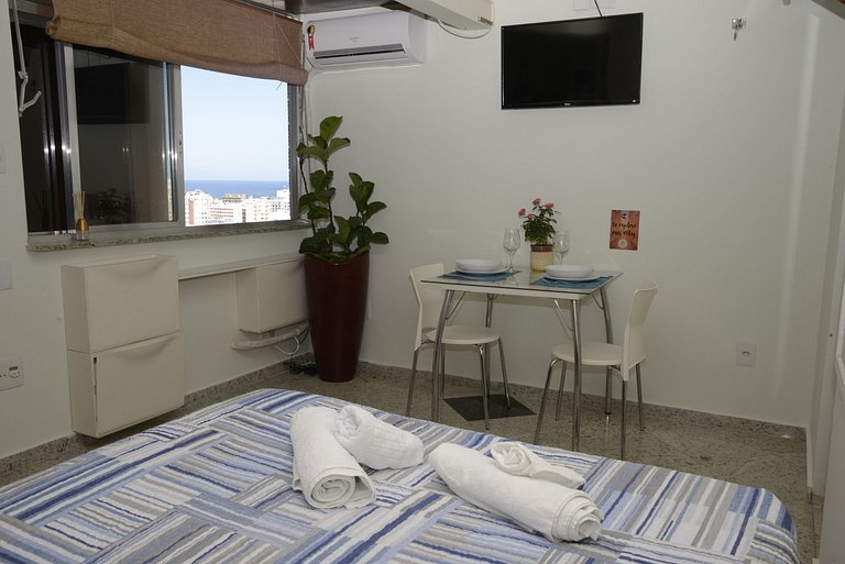 LOFT com VISTA PARCIAL para o Mar de Ipanema, a pé praia, ao