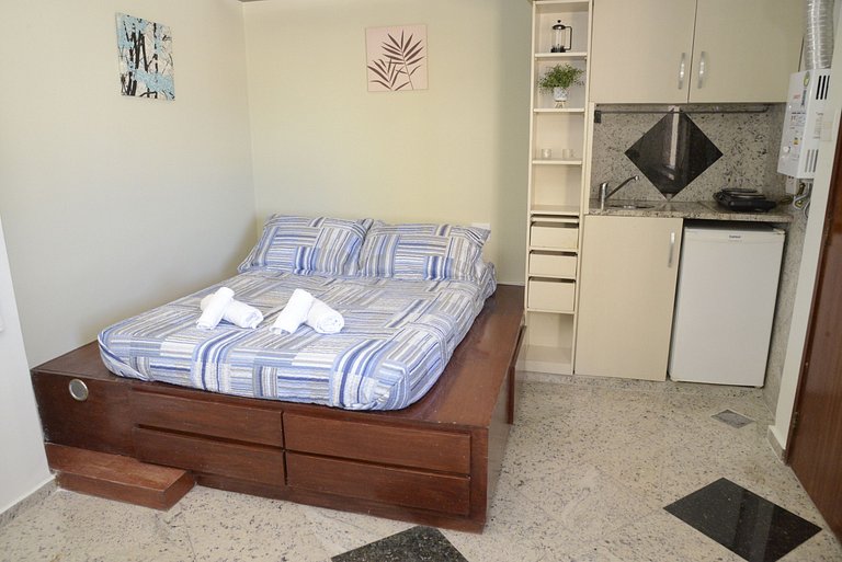 LOFT com VISTA PARCIAL para o Mar de Ipanema, a pé praia, ao