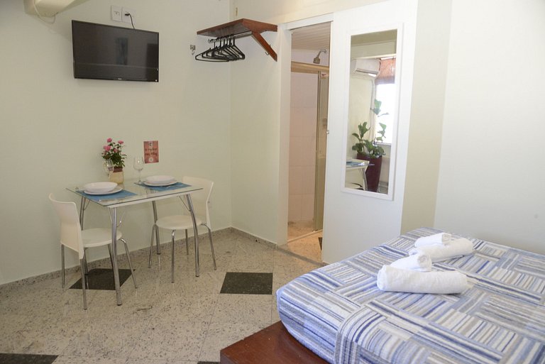 LOFT com VISTA PARCIAL para o Mar de Ipanema, a pé praia, ao