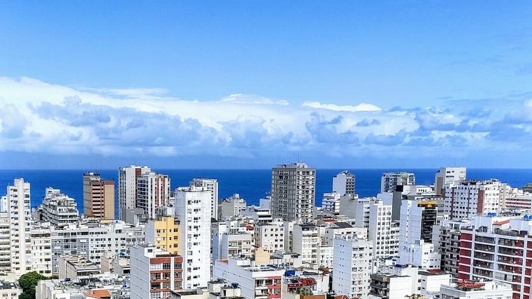 LOFT com VISTA PARCIAL para o Mar de Ipanema, a pé praia, ao