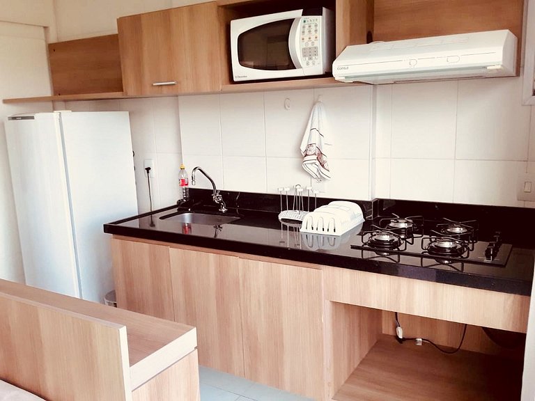 Flat TOP e PERFEITO inteiro na Barra da Tijuca com cozinha,