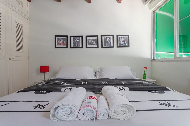 Duplex a pé praia de Ipanema com wifi e lavanderia