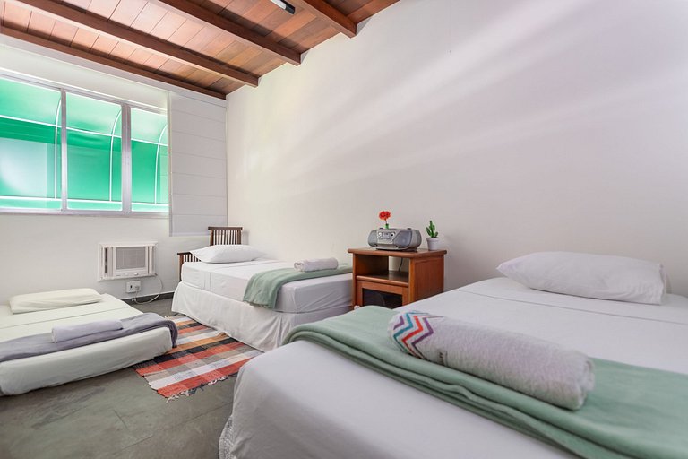 Duplex a pé praia de Ipanema com wifi e lavanderia