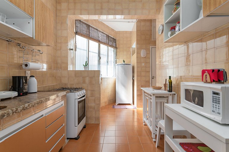 TOP - Apartamento com 2 Quartos em Ipanema com WIFI, lavande