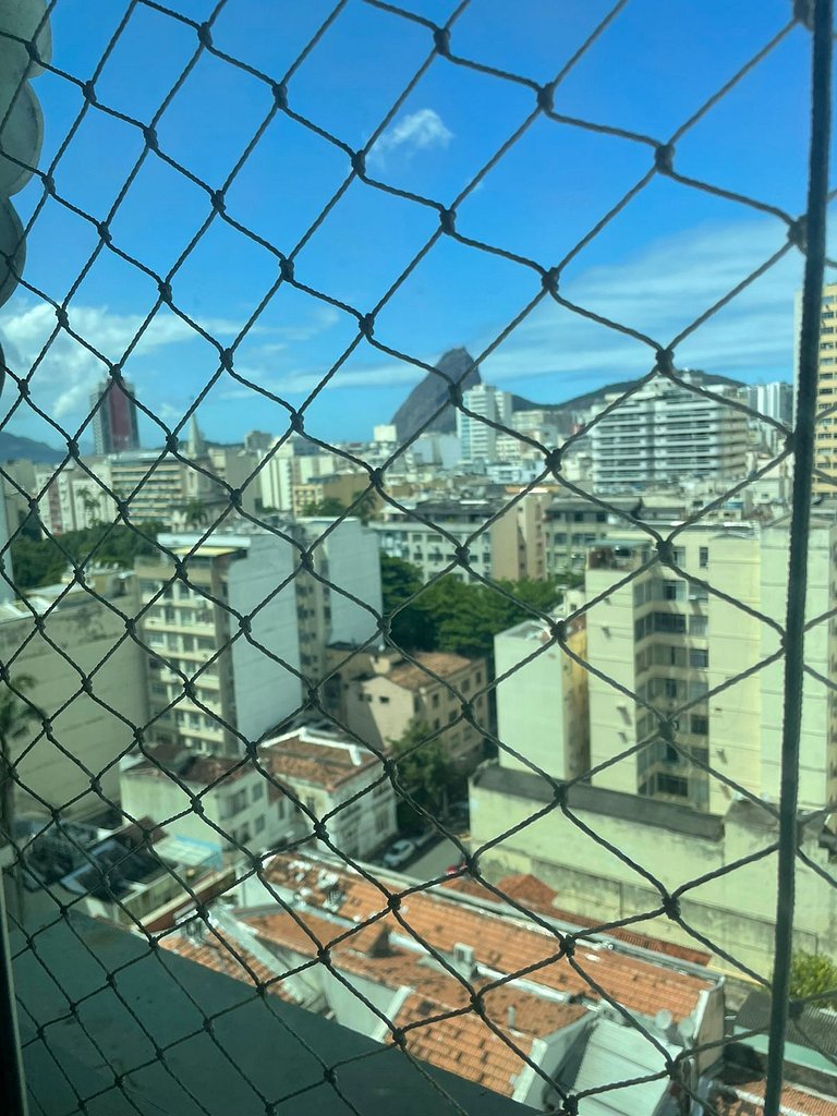 Lindo. Ao lado do Cristo, Iluminado Apto de 2 quartos, wi fi