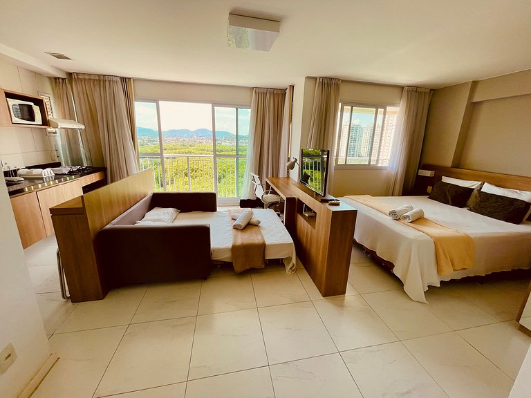Flat TOP e PERFEITO inteiro na Barra da Tijuca com cozinha,