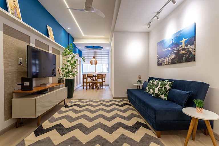 Prédio em frente a praia de Copa, 2 e 3 Quartos, pé na areia