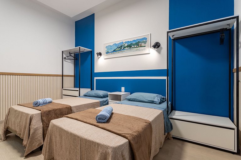 Prédio em frente a praia de Copa, 2 e 3 Quartos, pé na areia