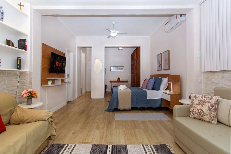 Maravilhoso Loft em Copacabana a 150 metros da Praia com um