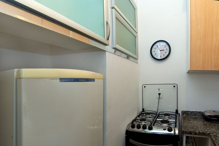 Maravilhoso Loft em Copacabana a 150 metros da Praia com um