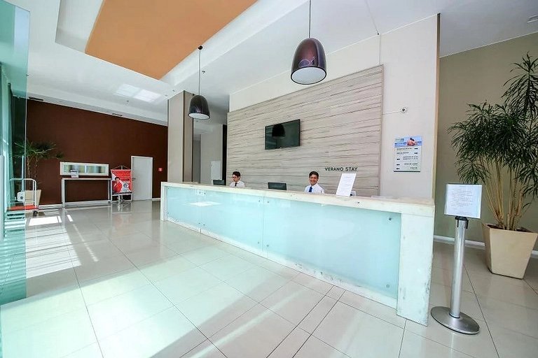 Apê pratico, com wi fi, ar na Nova Barra da Tijuca