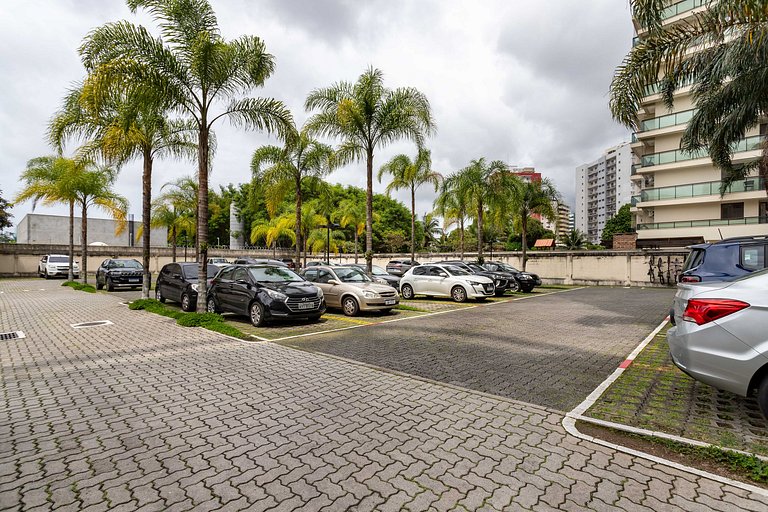 Em frente ao Parque Olímpico e Jeunesse, com Varanda Gourmet