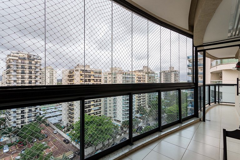 Em frente ao Parque Olímpico e Jeunesse, com Varanda Gourmet