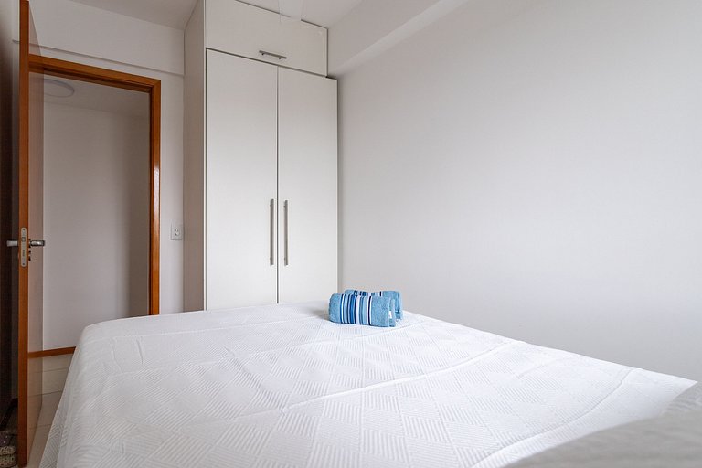 Relax com ar, wi fi, piscina no Condomínio Estrelas, ao lado