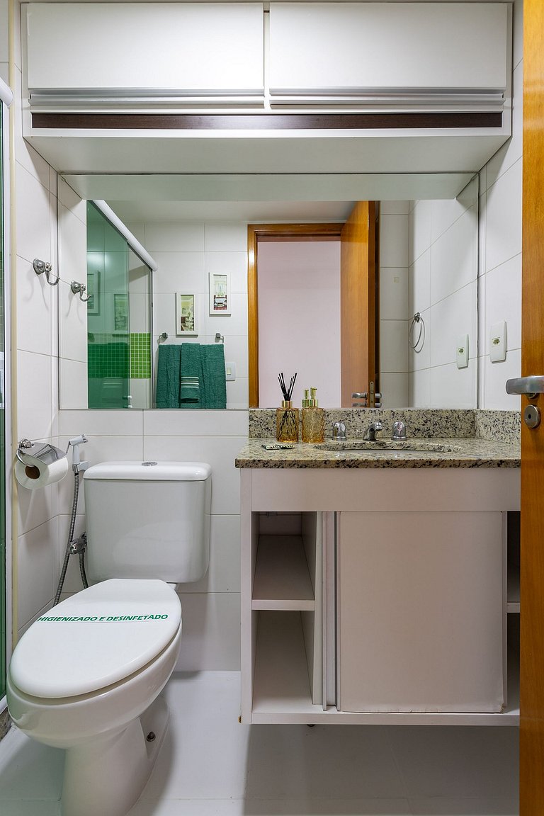 Relax com ar, wi fi, piscina no Condomínio Estrelas, ao lado