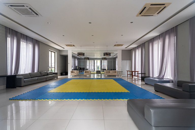 Relax com ar, wi fi, piscina no Condomínio Estrelas, ao lado
