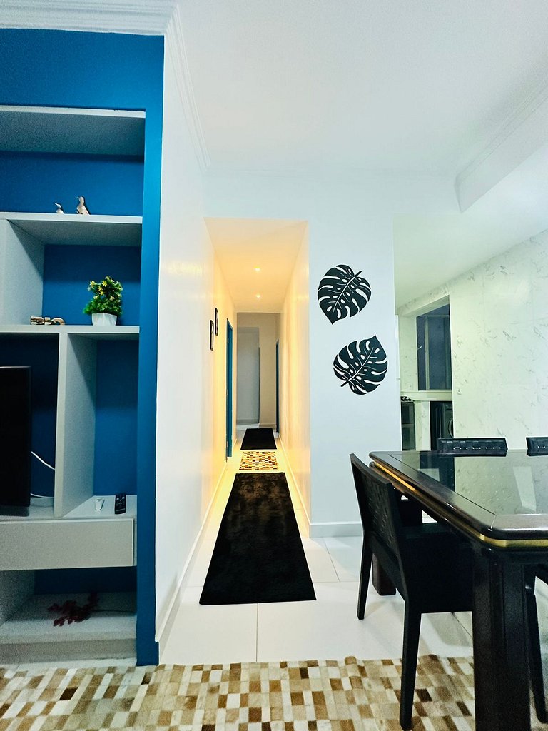 Espaçoso 3 Quartos a pé para a Praia de Copa, wi fi, cozinha
