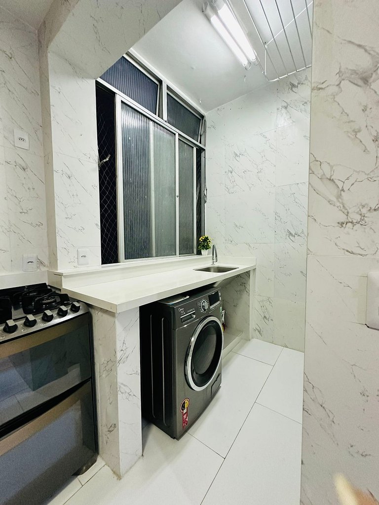 Uma quadra do Reveillon, wi fi, cozinha completa e lavanderi