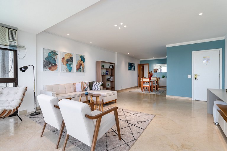 Magnífica vista, luxo, praia, shopping no coração da Barra