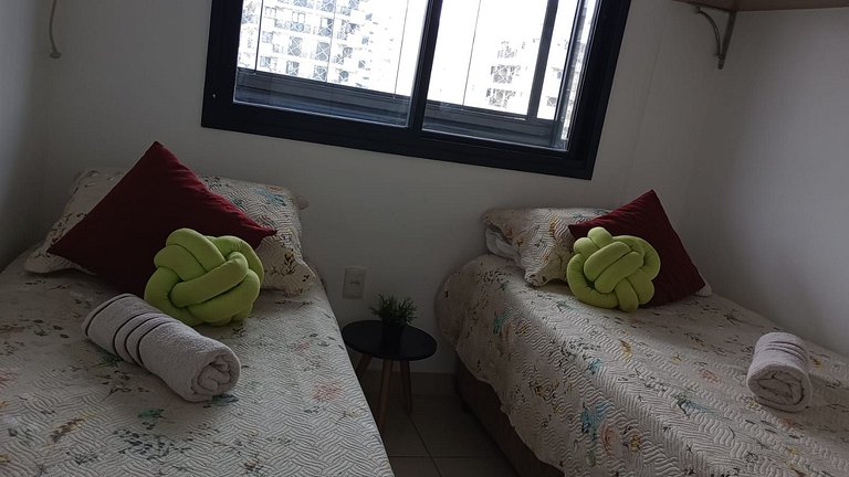 Em frente ao Parque Olímpico e Jeunesse, com Varanda Gourmet