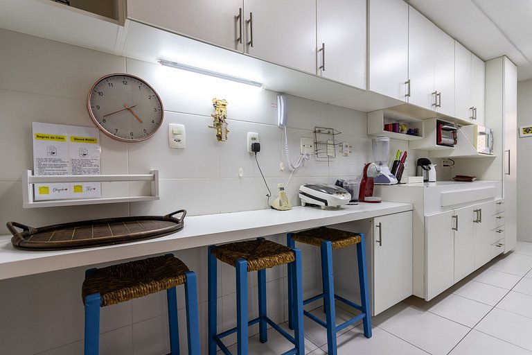 Aproveite o melhor da Barra da Tijuca. 2 quartos com piscina