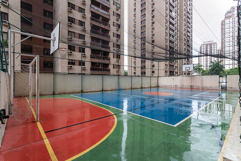 Aproveite o melhor da Barra da Tijuca. 2 quartos com piscina