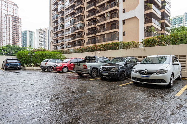 Aproveite o melhor da Barra da Tijuca. 2 quartos com piscina