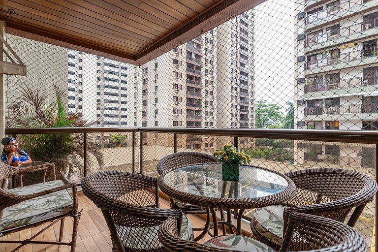 Aproveite o melhor da Barra da Tijuca. 2 quartos com piscina