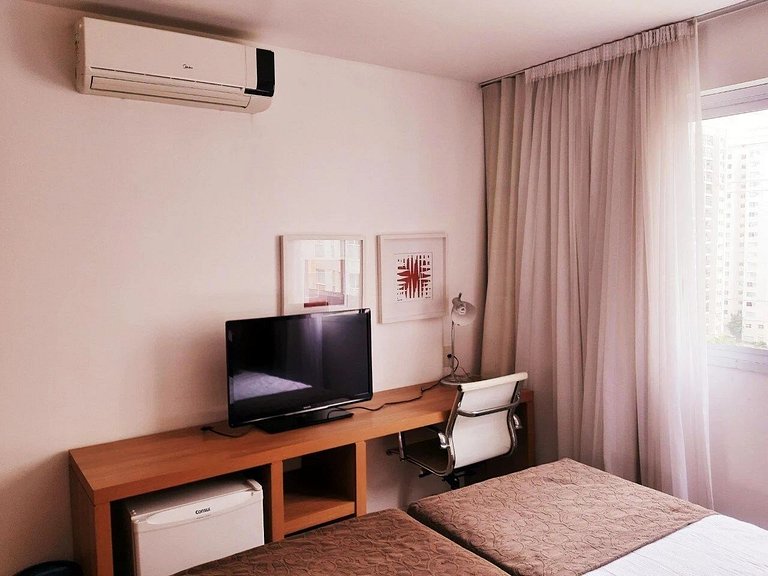 MELHOR Localização na Barra da Tijuca- Apartamento com Ar, w