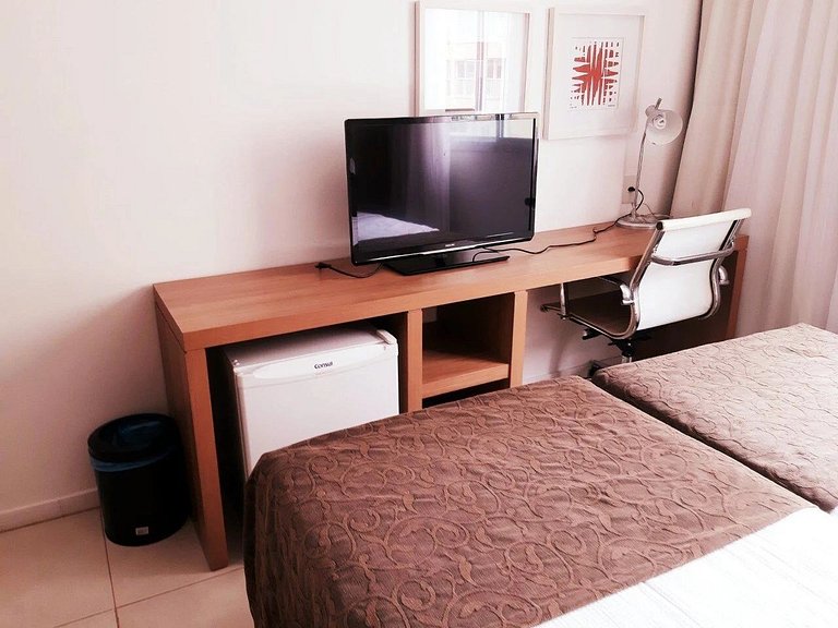 MELHOR Localização na Barra da Tijuca- Apartamento com Ar, w