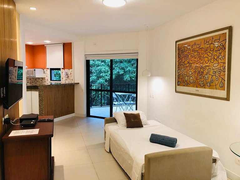 Ao lado do Reveillon de Copacabana, com vista p montanha, pi