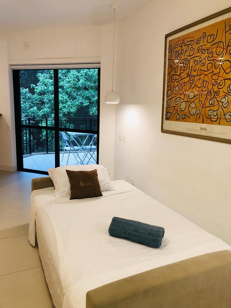 Ao lado do Reveillon de Copacabana, com vista p montanha, pi