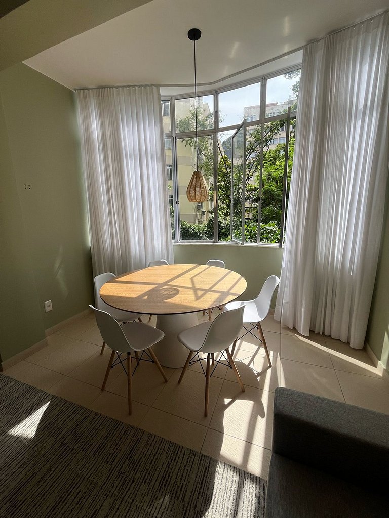 A pé para a Praia de Copacabana, 3 quartos, ar split, wi fi
