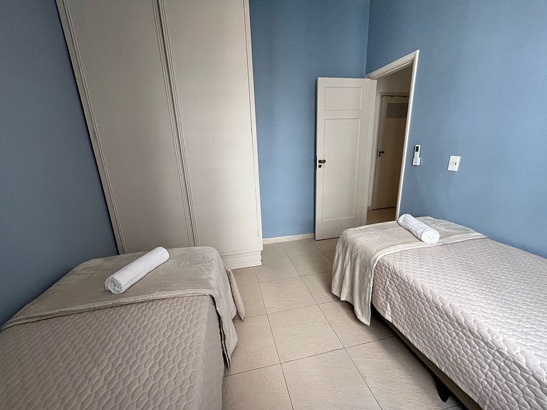 A pé para a Praia de Copacabana, 3 quartos, ar split, wi fi